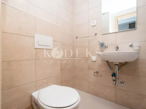 Rent, two bedroom apartment, 56m², Stari Aerodrom, Podgorica - image 10