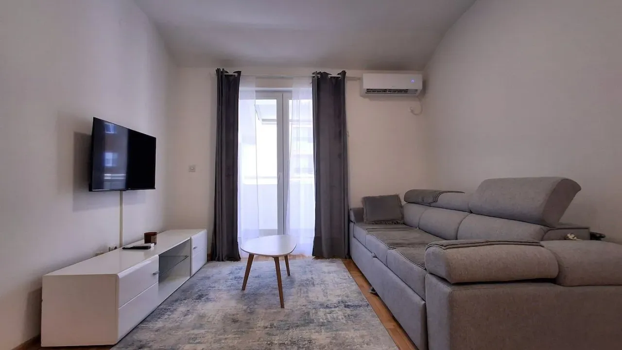 Rent, apartment, 60m², Stari Aerodrom, Podgorica
