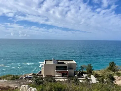 Prodaja, kuća, 755m², Sveti Stefan, Budva - image 1