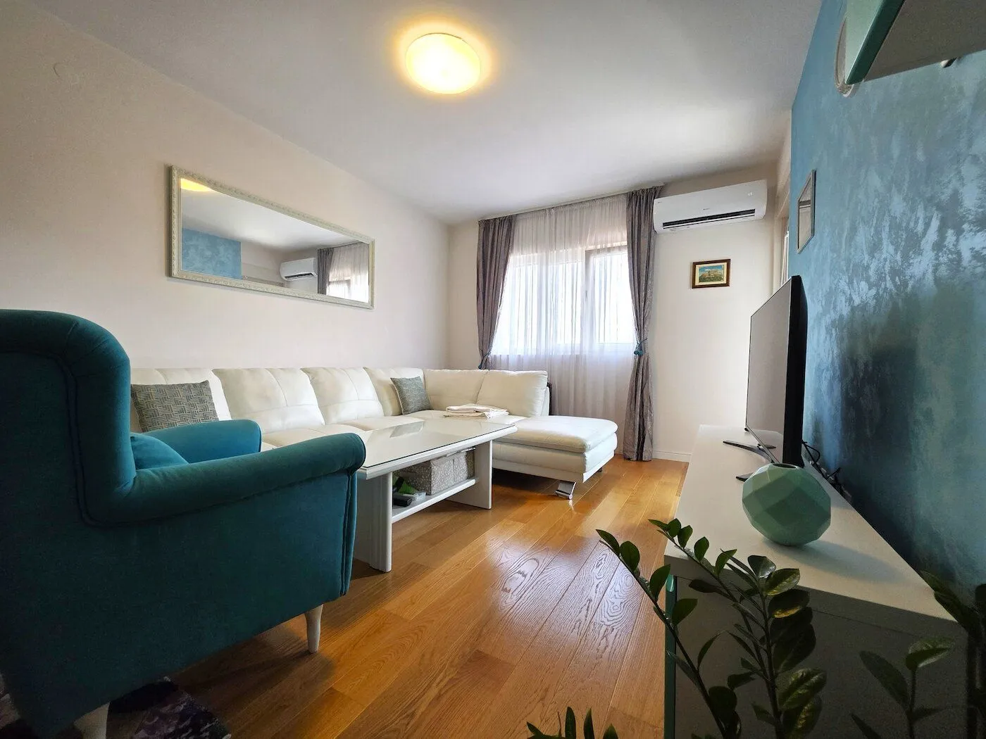 Rent, apartment, 49m², Central Point, Podgorica