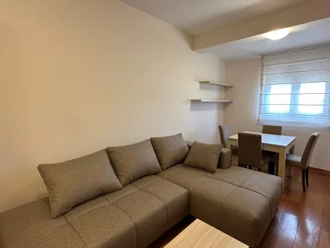 Rent, one bedroom apartment, 48m², Centar, Tivat