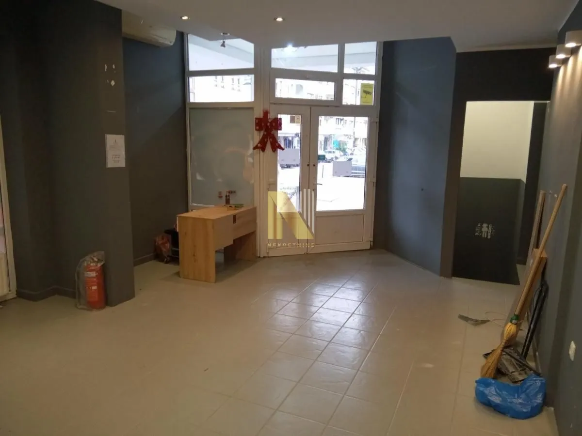 Sale, office space, 68m², Grbavica, Novi Sad Sve Podlokacije
