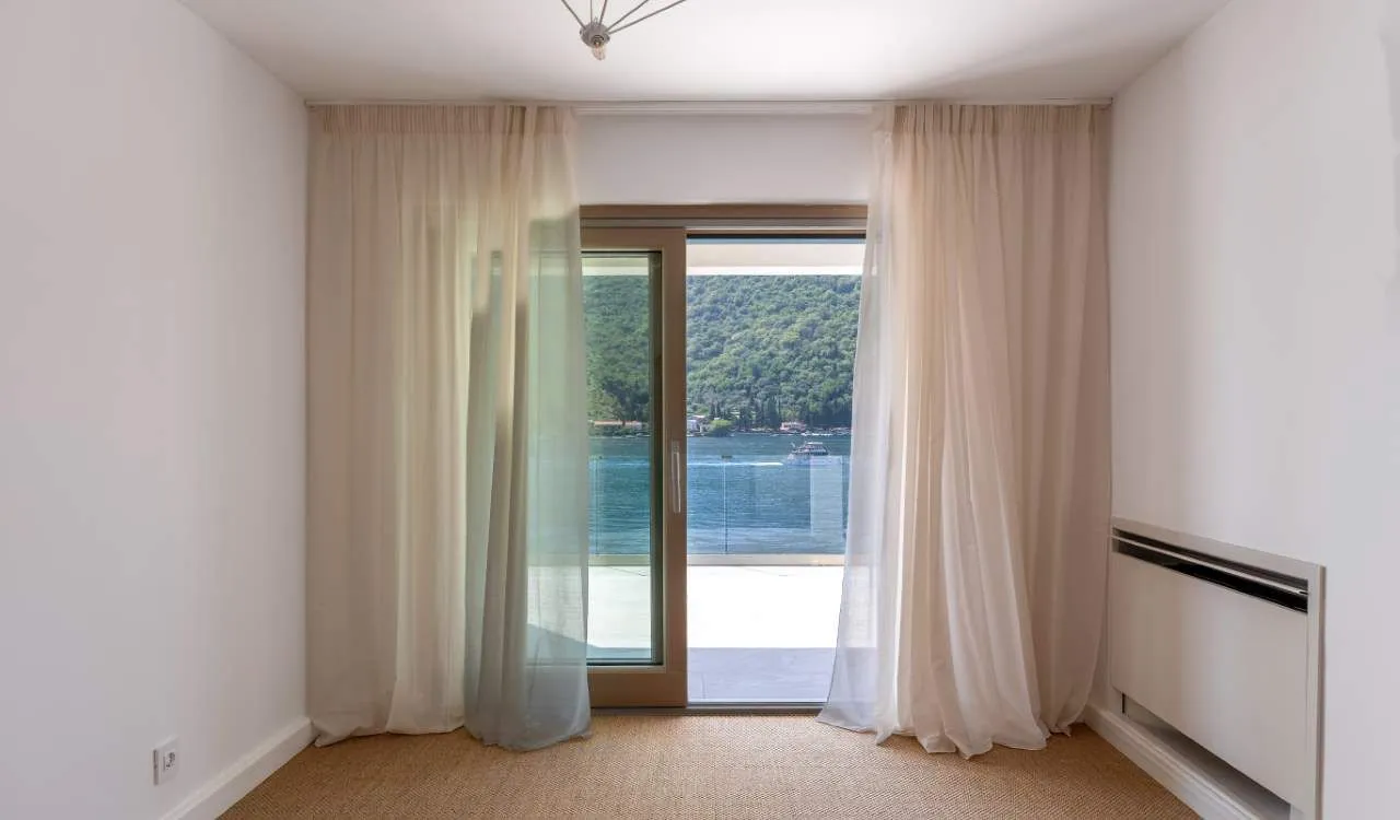 Sale, house, 423m², Lepetani, Tivat