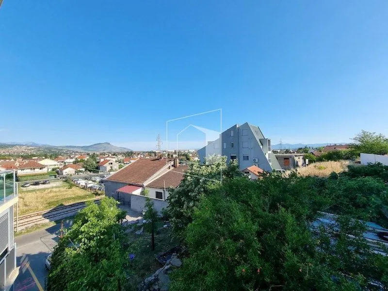 Rent, apartment, 90m², Gorica C, Podgorica