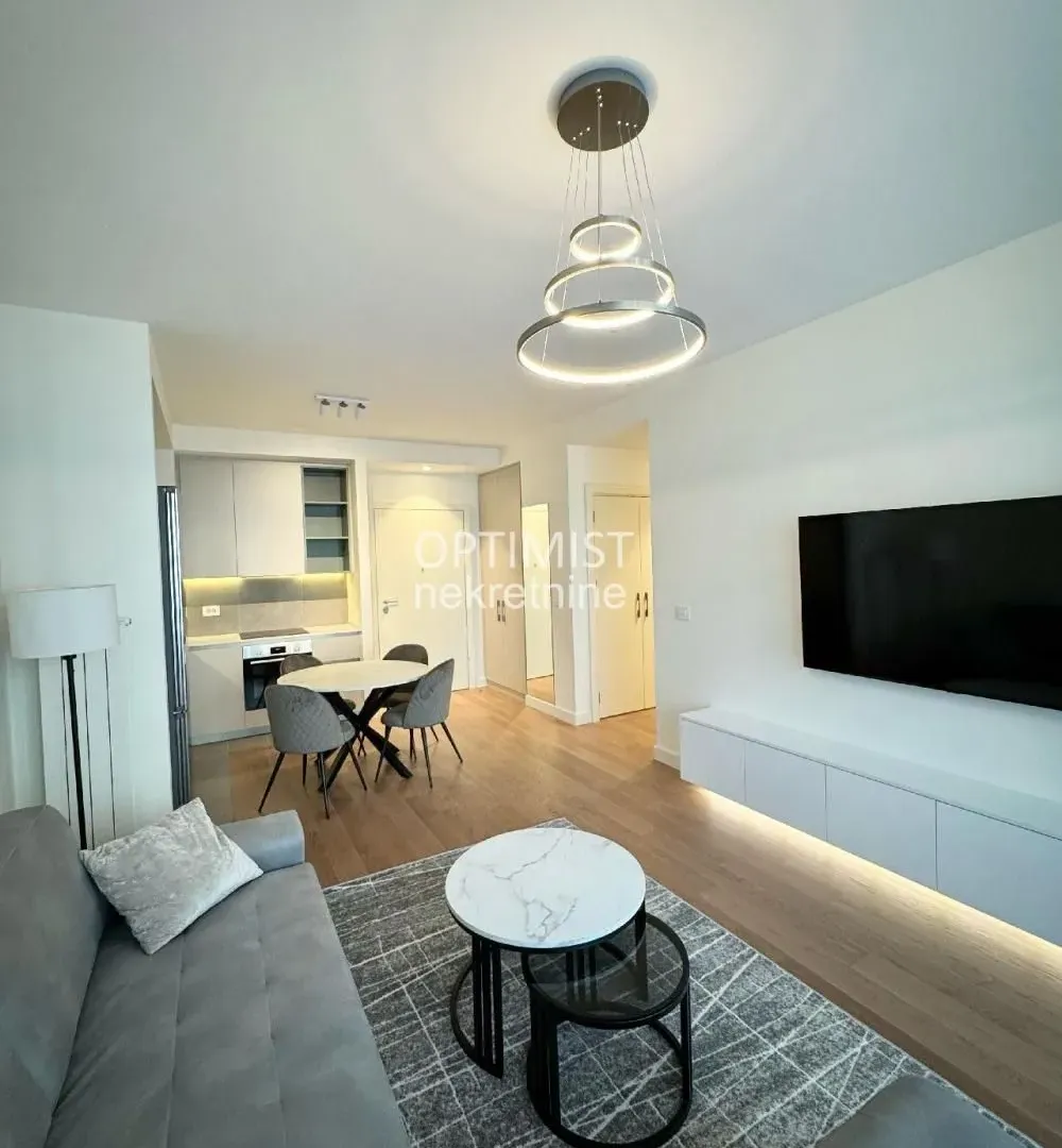 Rent, three bedroom apartment, 71m², Savski Venac, Beograd
