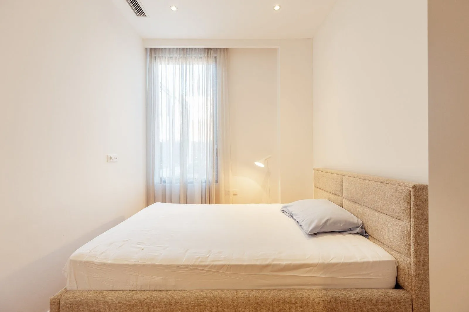 Prodaja, dvosoban stan, 103m², Centar, Tivat