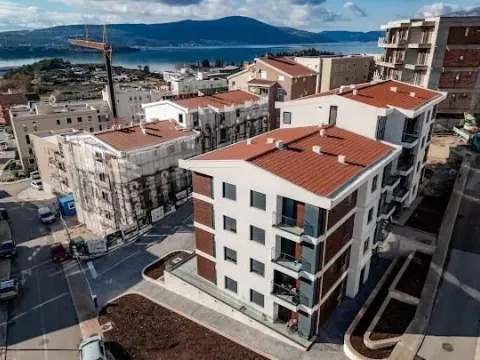 Prodaja, jednosoban stan, 42m², Tivat, Crna Gora - image 8