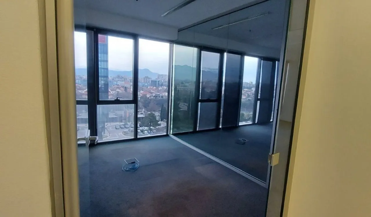 Rent, office space, 101m², Preko Morače, Podgorica