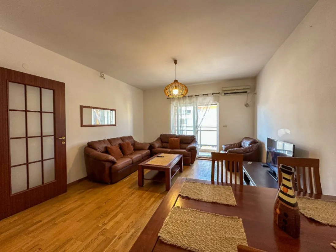 Izdavanje, jednosoban stan, 52m², City Kvart, Podgorica