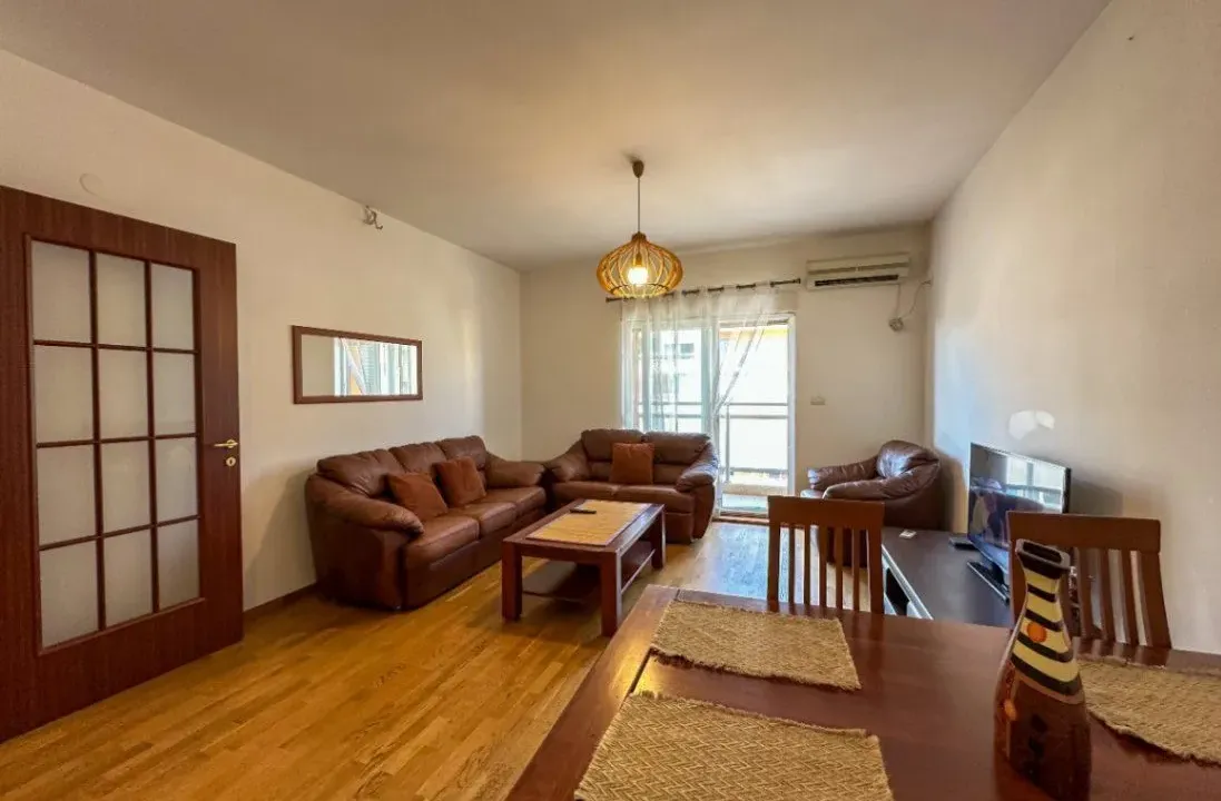 Izdavanje, jednosoban stan, 52m², City Kvart, Podgorica