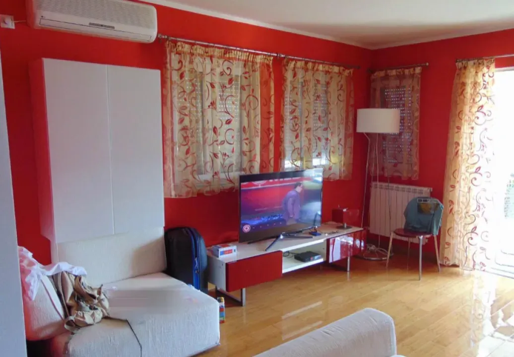 Prodaja, dvosoban stan, 82m², Herceg Novi, Crna Gora