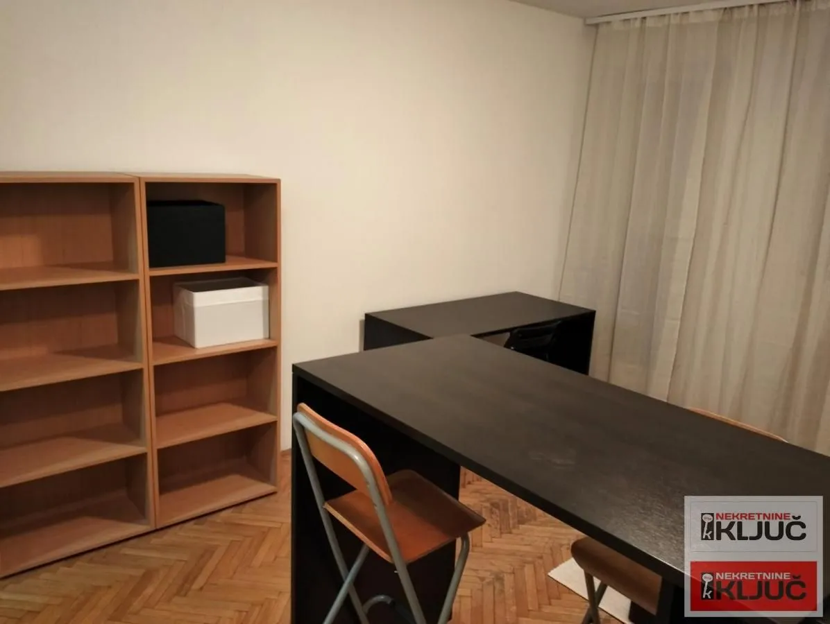 Izdavanje, garsonjera, 29m², Sajmište, Novi Sad