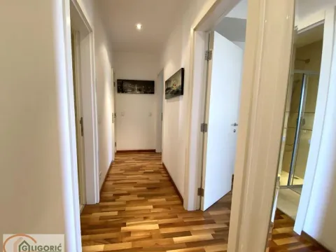 Izdavanje, trosoban stan, 122m², Stari Grad, Beograd - image 10