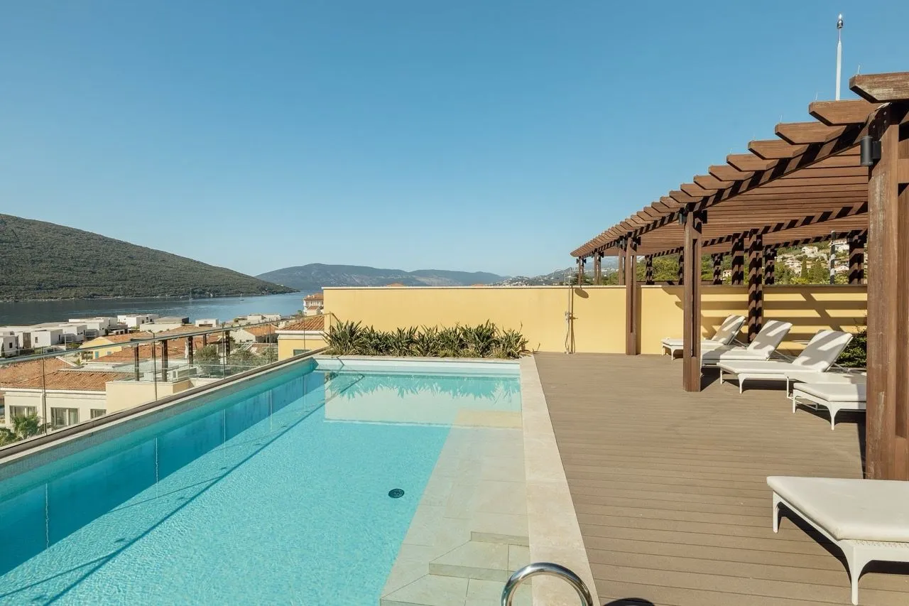 Prodaja, trosoban stan, 290m², Kumbor, Herceg Novi