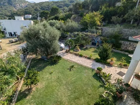 Prodaja, plac, 810m², Bar, Crna Gora