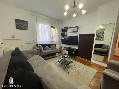 Stan in Voždovac Sve Podlokacije