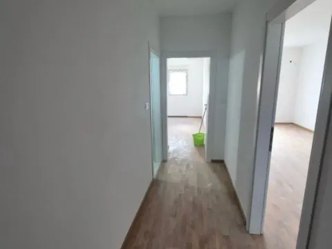 Sale, one bedroom apartment, 55m², Zagorič, Podgorica - image 8