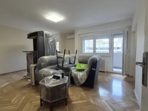 Rent, four bedroom apartment, 83m², Poštanska Štedionica, Palilula Sve Podlokacije