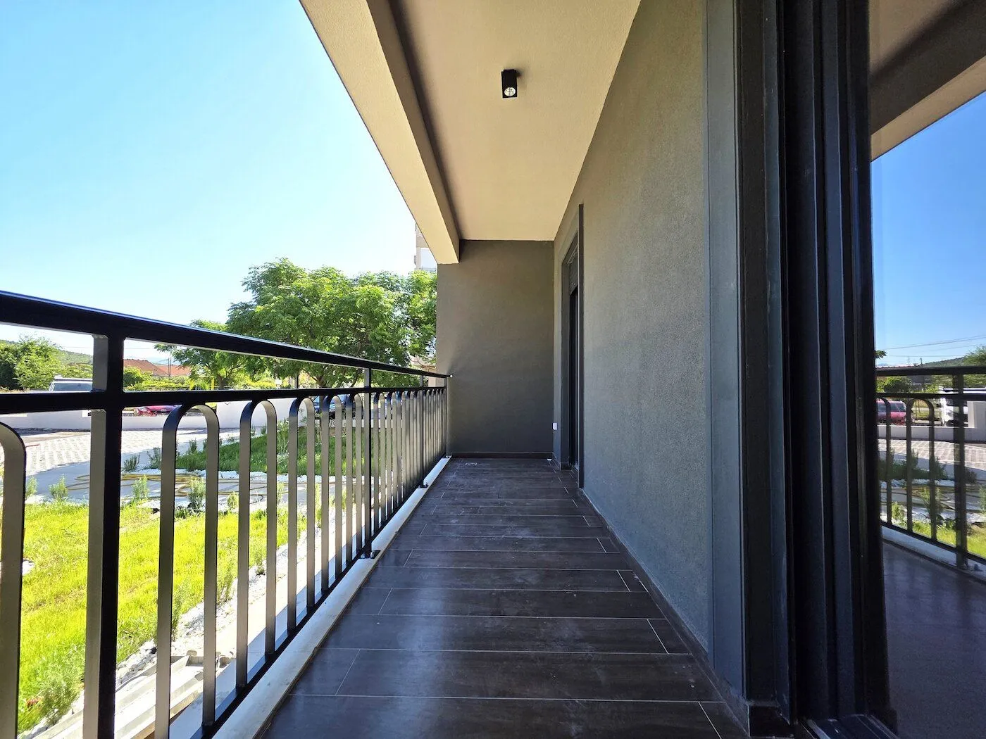 Izdavanje, jednosoban stan, 40m², Tološi, Podgorica