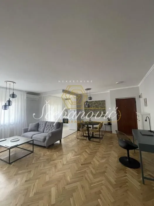Prodaja, dvosoban stan, 55m², Stari grad, Novi Sad