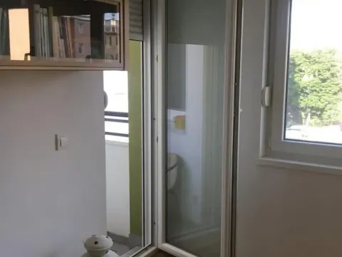 Izdavanje, jednosoban stan, 40m², Kej, Novi Sad Sve Podlokacije - image 8