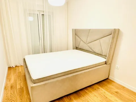 Izdavanje, jednosoban stan, 48m², Central Point, Podgorica - image 6