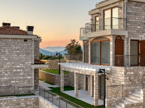 Prodaja, kuća, 130m², Reževići, Budva - image 19