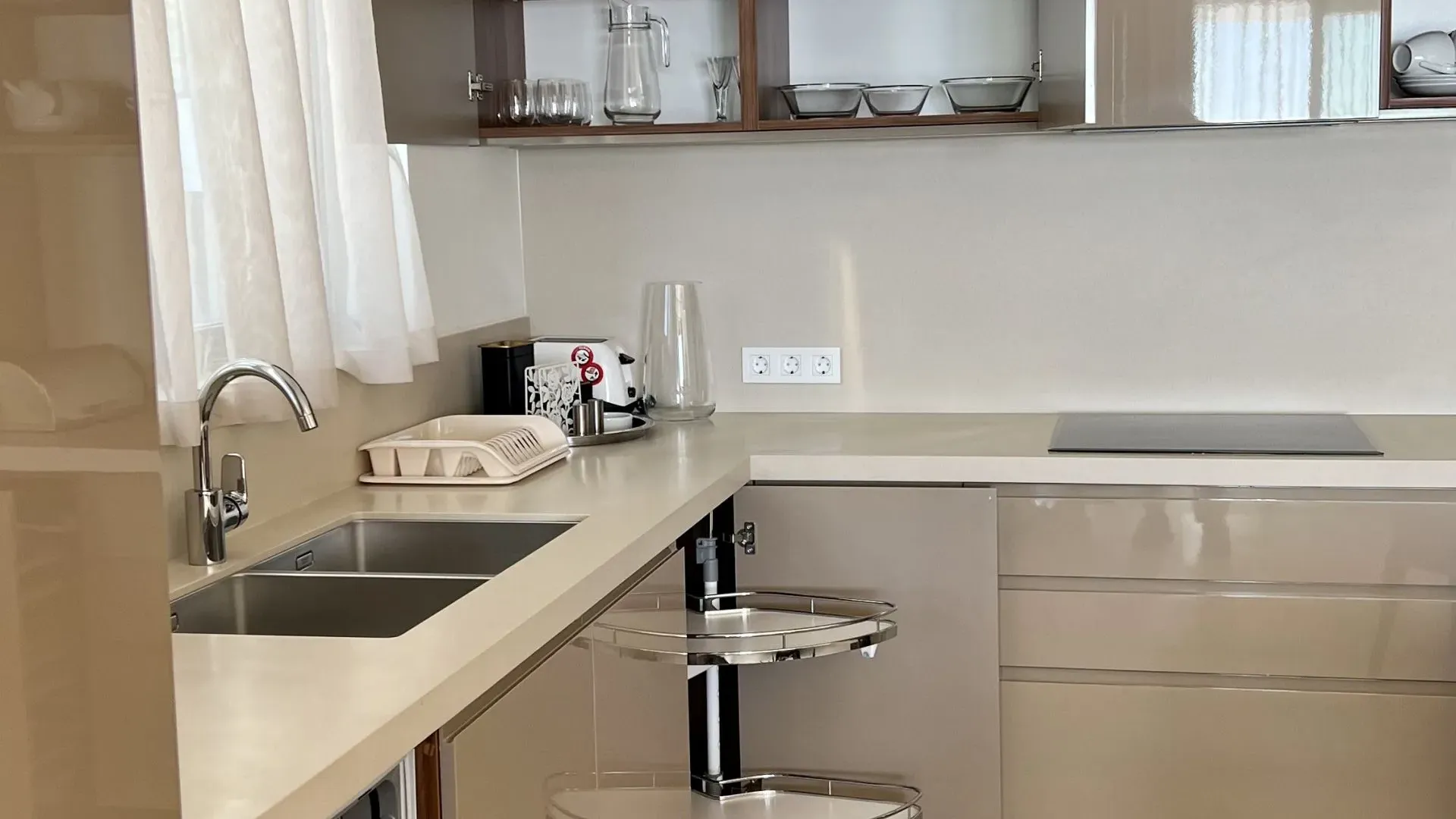 Prodaja, stan, 110m², Budva, Crna Gora