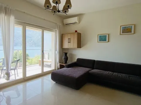 Prodaja, jednosoban stan, 46m², Risan, Kotor - image 7