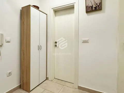 Rent, one bedroom apartment, 41m², Dalmatinska ulica, Podgorica - image 8