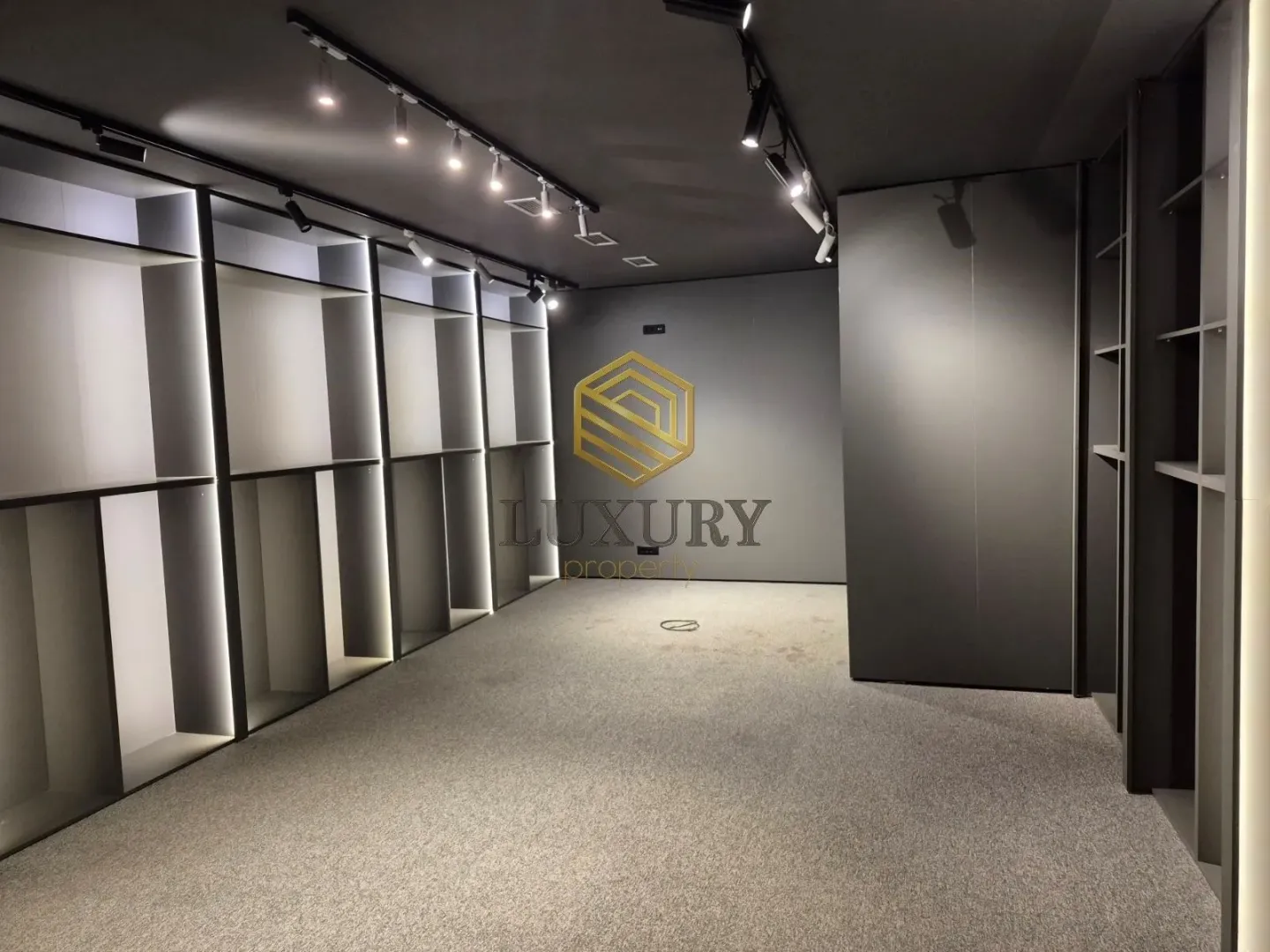 Rent, office space, 159m², Dalmatinska ulica, Podgorica