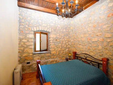 Izdavanje, kuća, 130m², Martinići, Danilovgrad - image 19