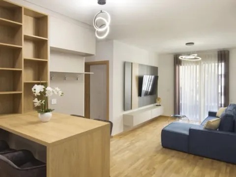 Prodaja, dvosoban stan, 55m², Bečići, Budva