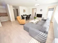 Izdavanje, dvosoban stan, 76m², Budva, Crna Gora - image 8