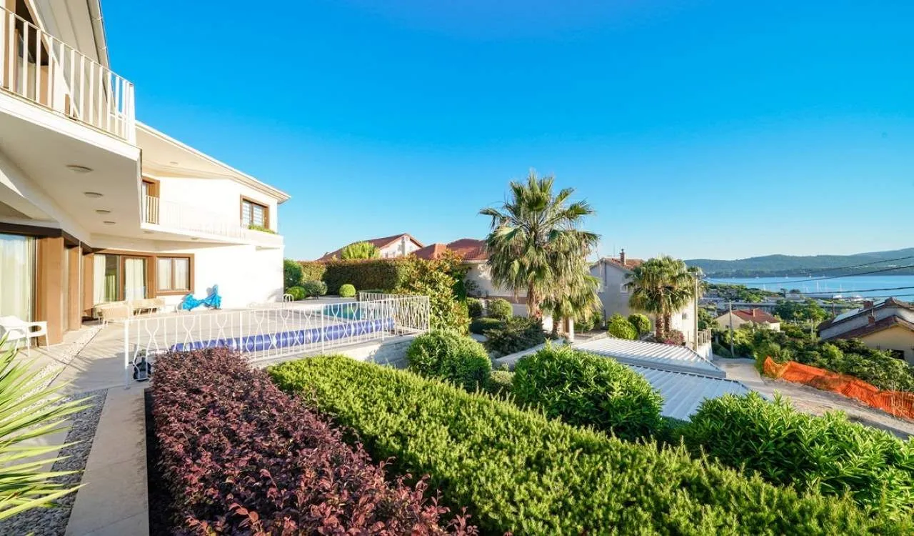 Sale, house, 290m², Tivat, Crna Gora