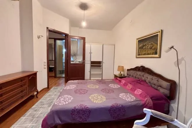 Sale, four bedroom apartment, 96m², Stari Grad, Beograd