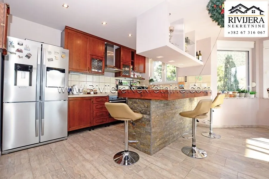 Prodaja, kuća, 272m², Baošići, Herceg Novi