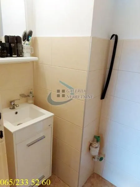 Izdavanje, četvorosoban stan, 109m², Čukarica, Beograd