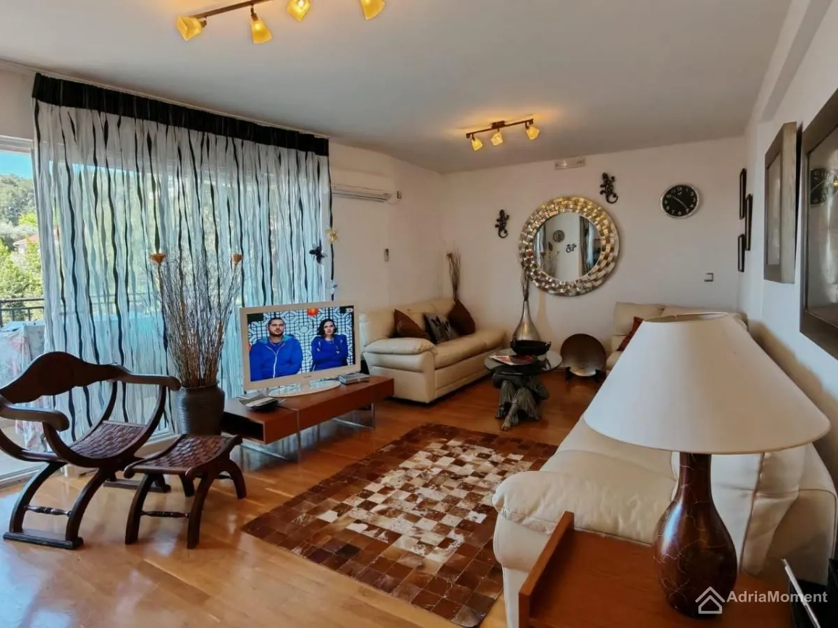 Sale, two bedroom apartment, 85m², Petrovac, Budva