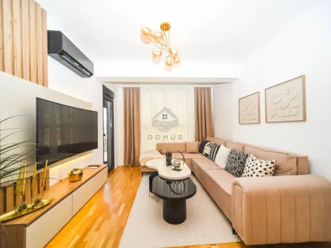 Rent, two bedroom apartment, 67m², Stari Aerodrom, Podgorica - image 2