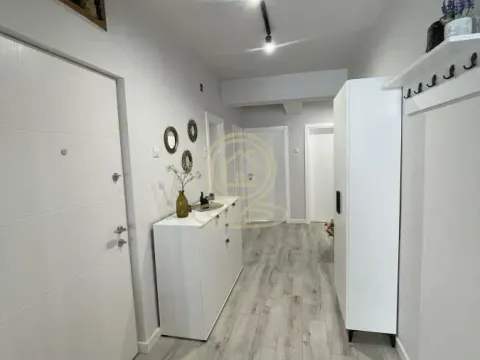 Izdavanje, četvorosoban stan, 120m², Pantelej, Niš - image 9