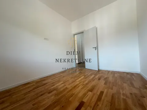 Prodaja, jednosoban stan, 45m², Tološi, Podgorica - image 2