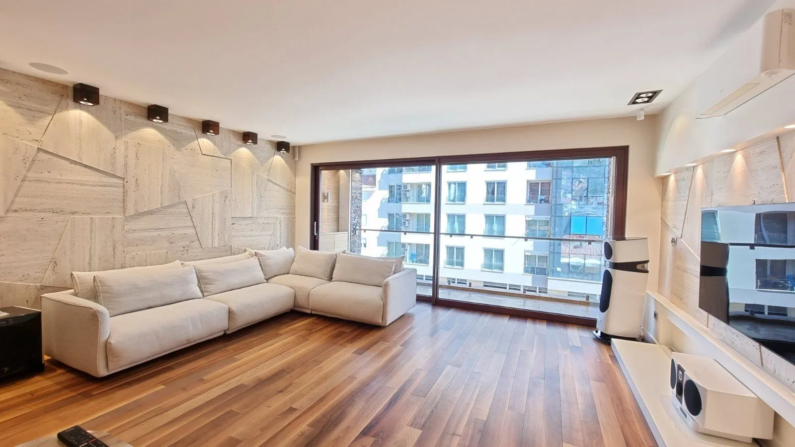 Sale, three bedroom apartment, 313m², Budva, Crna Gora
