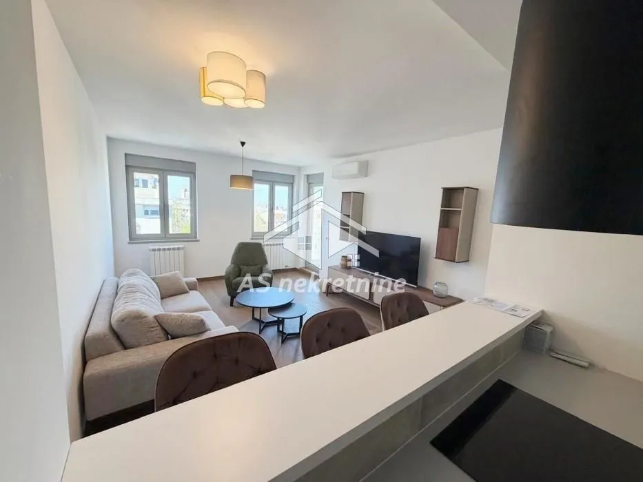 Izdavanje, trosoban stan, 68m², Tašmajdan, Palilula Sve Podlokacije