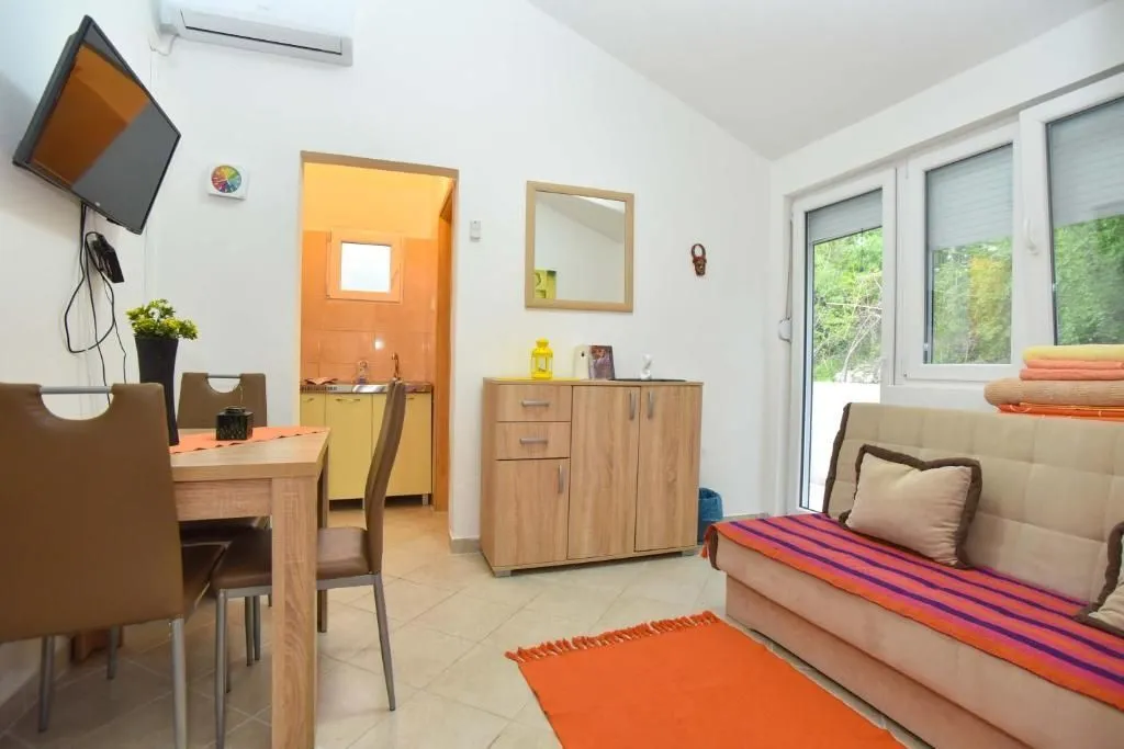 Sale, house, 179m², Petrovac, Budva
