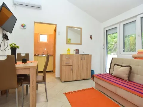 Prodaja, kuća, 179m², Petrovac, Budva - image 19