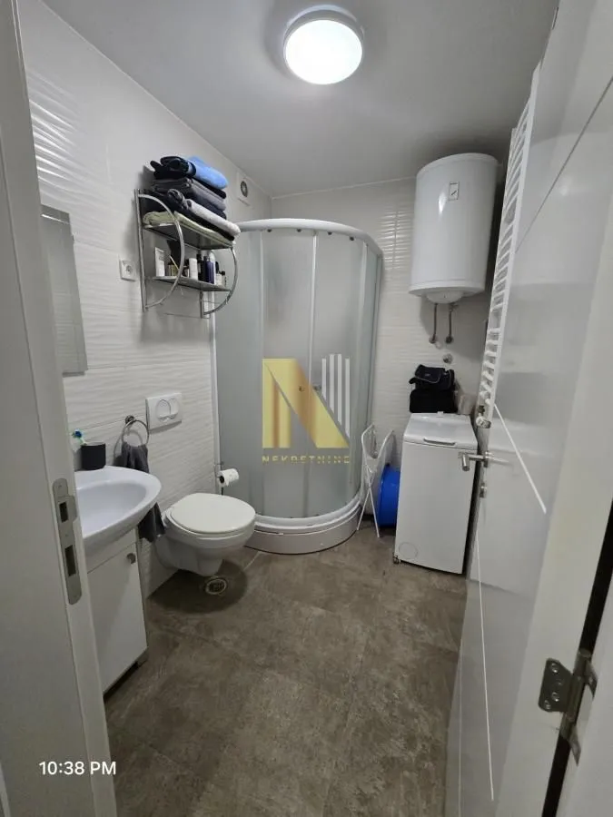 Prodaja, jednosoban stan, 38m², Rotkvarija, Novi Sad Sve Podlokacije