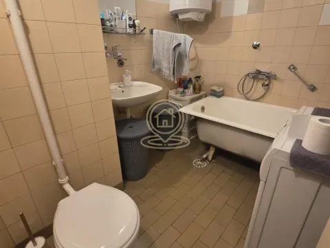 Prodaja, trosoban stan, 70m², Medijana, Niš - image 13