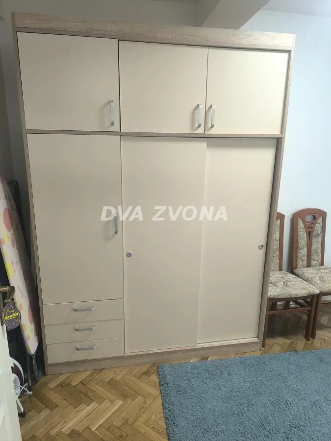 Izdavanje, dvosoban stan, 44m², Detelinara, Novi Sad Sve Podlokacije
