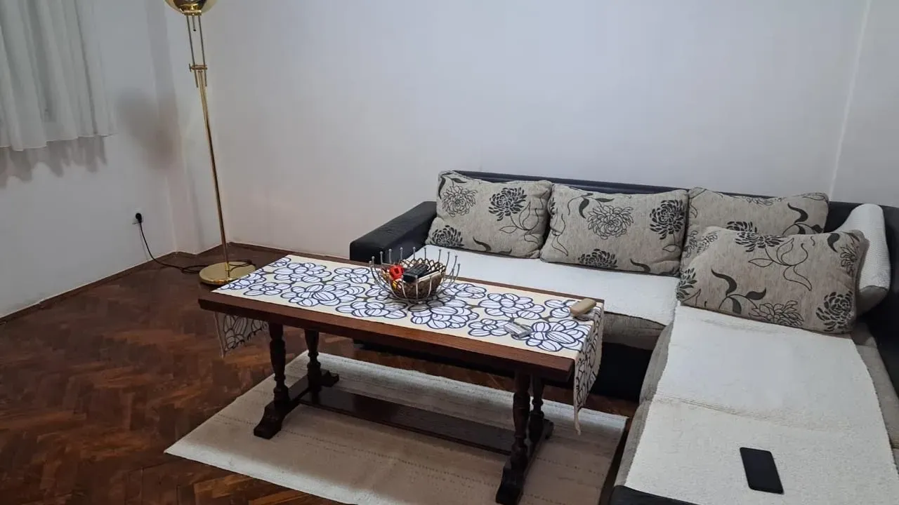 Izdavanje, jednosoban stan, 48m², Preko Morače, Podgorica